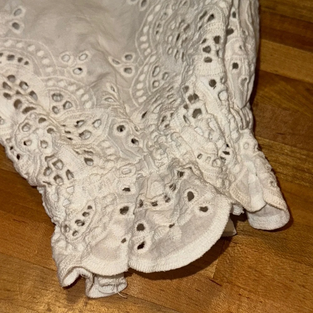 Tart White Mia Eyelet Dress Medium - Picture 11 of 12